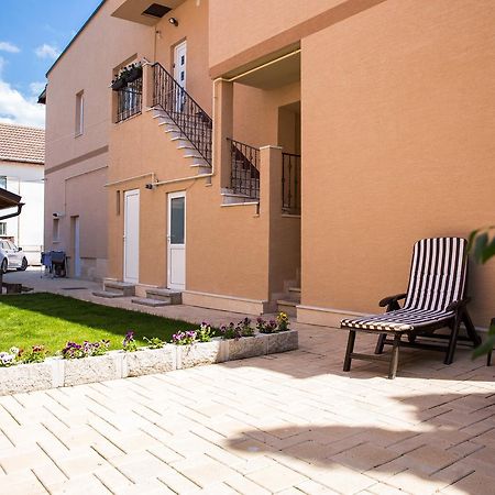 Casa Alexandra Hotel Deva Exterior photo